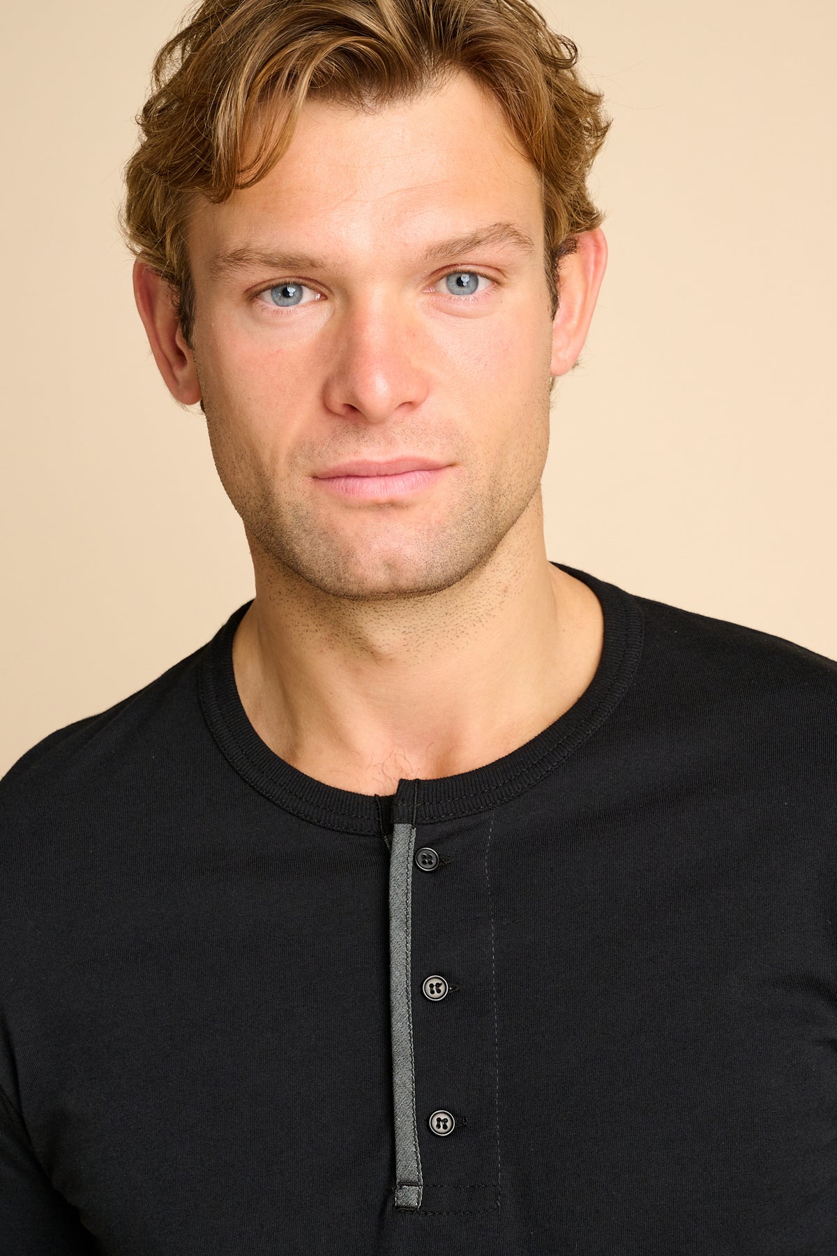 Men's Single Jersey Henley Plastic Free - Black