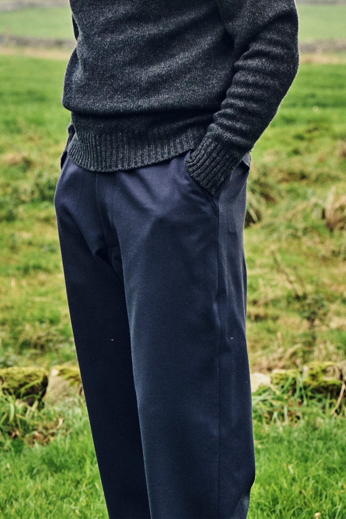 Mens Archie Wool Trousers - Navy